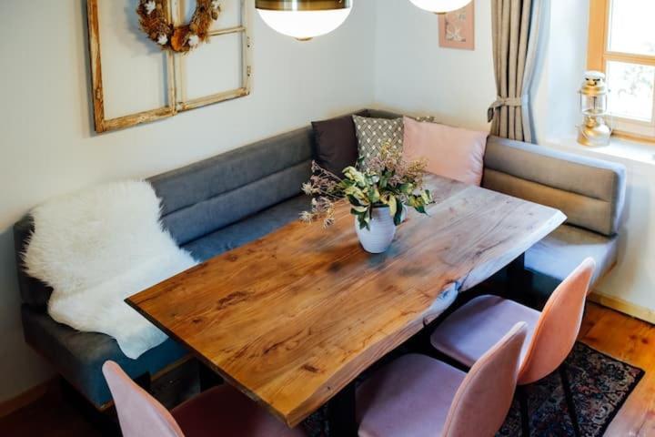 Apartment Aussee- Beletage Salzherrenhof- Kueche, Wlan, Netflix Bad Aussee Zewnętrze zdjęcie