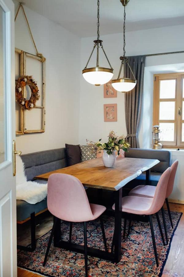 Apartment Aussee- Beletage Salzherrenhof- Kueche, Wlan, Netflix Bad Aussee Zewnętrze zdjęcie